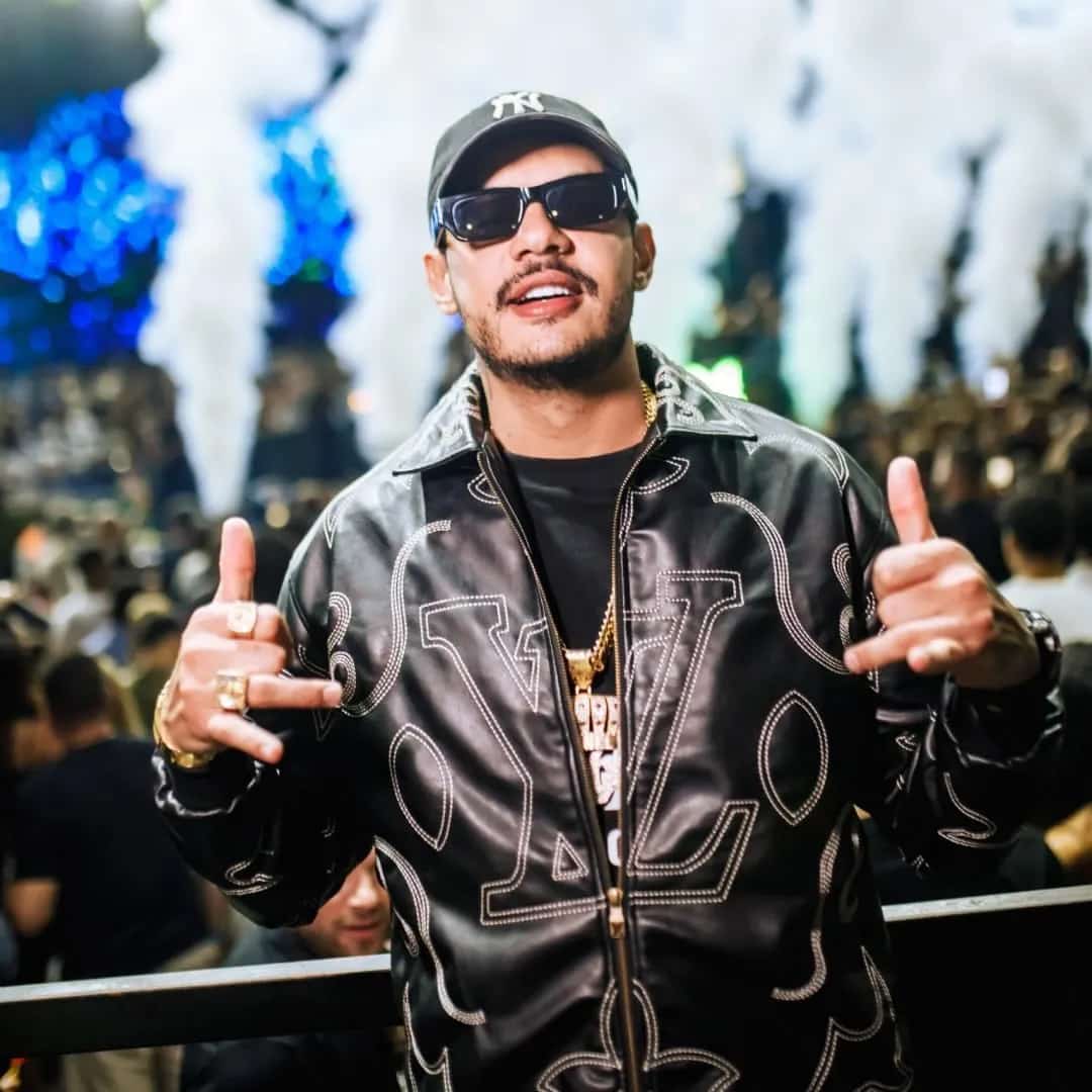 Hungria Hip Hop faz show em Divinópolis/MG no Parque de Exposições de Divinópolis no dia sábado, 21 de março de 2026, às 22:00.
O evento será do estilo Hip Hop e promete reunir fãs para uma noite especial de música ao vivo.
O show acontece no Parque de Exposições de Divinópolis, um espaço conhecido por receber eventos na cidade de Divinópolis.
Endereço: Av. Parana, 3531, Sao Jose, 35501288, Divinopolis/MG.
Ingressos disponíveis pelo baladapp. Confira no link oficial do evento: https://baladapp.com.br/a/matue-e-hungria-divinopolis/8000.
Instagram do artista: https://www.instagram.com/hungria_oficial/.
O show de Hungria Hip Hop promete atrair fãs na cidade de Divinópolis.
Perguntas frequentes sobre o evento:
Pergunta: Quando acontece o show de Hungria Hip Hop em Divinópolis?
Resposta: O show acontece sábado, 21 de março de 2026 às 22:00.
Pergunta: Onde acontece o evento?
Resposta: O evento acontece no Parque de Exposições de Divinópolis em Divinópolis.
Pergunta: Onde comprar ingressos?
Resposta: Os ingressos podem ser adquiridos no link oficial do evento: https://baladapp.com.br/a/matue-e-hungria-divinopolis/8000. - Matue e Hungria Hip Hop em Divinópolis no Parque de Exposições, sábado 21 de março de 2026 às 22:00