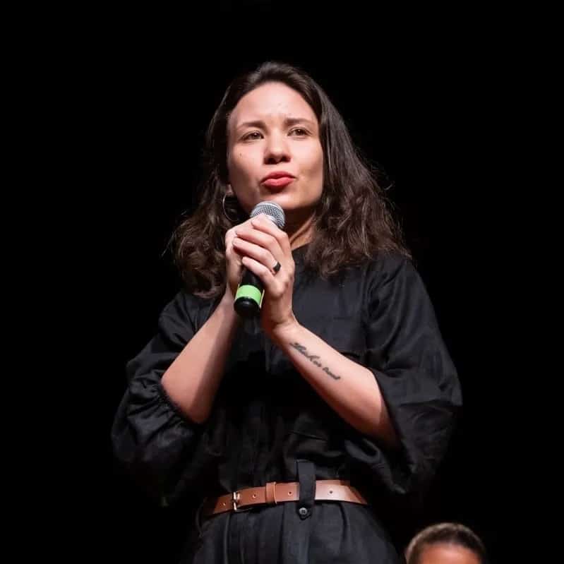 Carolina Emília faz show em Belo Horizonte/MG no Clube de Jazz do Café com Letras no dia terça-feira, 17 de março de 2026, às 20:00.
O evento será do estilo MPB e promete reunir fãs para uma noite especial de música ao vivo.
O show acontece no Clube de Jazz do Café com Letras, um espaço conhecido por receber eventos na cidade de Belo Horizonte.
Endereço: R. Antônio de Albuquerque, 47 - Funcionários, Belo Horizonte - MG, 30112-010, Brasil.
Consulte informações e ingressos nos canais oficiais do evento.
Instagram do local: https://www.instagram.com/clubedejazzdocafe/. Instagram do artista: https://www.instagram.com/carolinaemiliar/.
O show de Carolina Emília promete atrair fãs na cidade de Belo Horizonte.
Perguntas frequentes sobre o evento:
Pergunta: Quando acontece o show de Carolina Emília em Belo Horizonte?
Resposta: O show acontece terça-feira, 17 de março de 2026 às 20:00.
Pergunta: Onde acontece o evento?
Resposta: O evento acontece no Clube de Jazz do Café com Letras em Belo Horizonte. - Carolina Emília apresenta Elis Regina – 50 anos de Falso Brilhante em Belo Horizonte no Clube de Jazz do Café com Letras, terça-feira 17 de março de 2026 às 20h