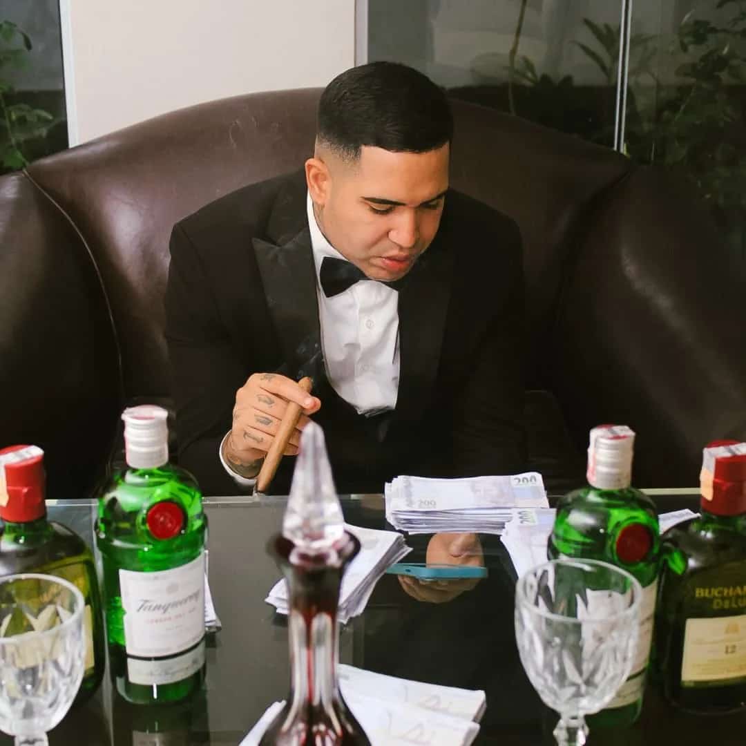 MC Lele JP se apresenta no festival Mad in Funk 2026 em Curitiba/PR no Igloo super hall no dia sábado, 14 de março de 2026, às 13:00.
O show faz parte da programação oficial do festival Mad in Funk 2026 em Curitiba, um dos maiores eventos de música do país.
A apresentação faz parte do lineup oficial do Mad in Funk 2026, festival que reúne artistas nacionais e internacionais em Curitiba.
O evento acontece no Igloo super hall, em Curitiba.
Endereço: R. Dino Bertoldi, 740 - Tarumã, Curitiba - PR, 82800-010, Brasil.
O festival Mad in Funk costuma reunir milhares de fãs de música em Curitiba, sendo um dos eventos mais aguardados do calendário cultural da cidade.
Ingressos disponíveis pelo q2ingressos. Confira no link oficial do evento: https://q2ingressos.com.br/events/mad-in-funk.
Instagram do artista: https://www.instagram.com/lelejp/.
O show de MC Lele JP promete atrair fãs na cidade de Curitiba.
O show de MC Lele JP é uma das atrações confirmadas da edição 2026 do Mad in Funk em Curitiba.
Perguntas frequentes sobre o evento:
Pergunta: Quando acontece o show de MC Lele JP em Curitiba?
Resposta: O show acontece sábado, 14 de março de 2026 às 13:00.
Pergunta: Onde acontece... - Mad in Funk 2026 com MC Lele JP em Curitiba no Igloo super hall sábado, 14 de março às 13:00