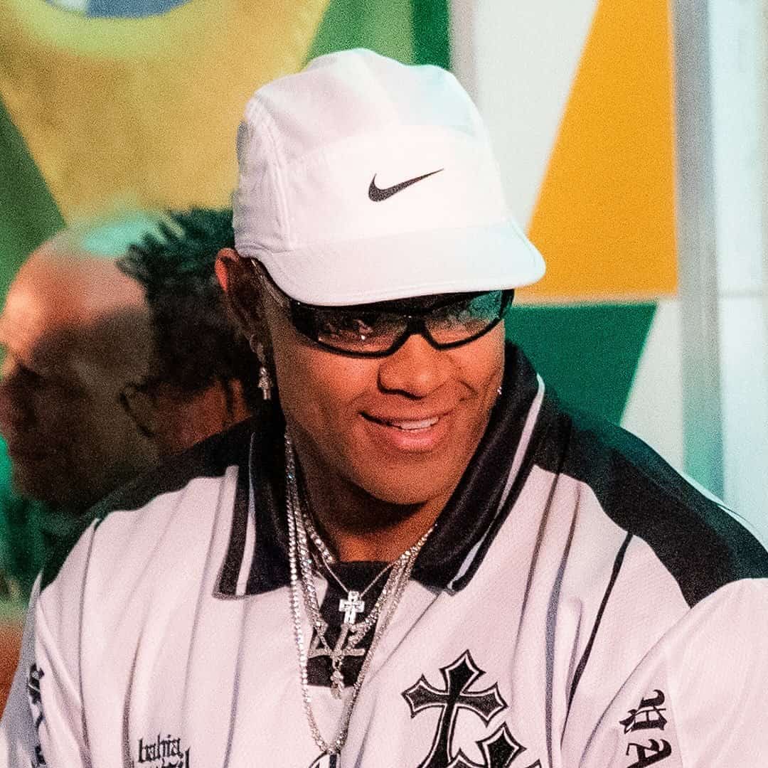 Léo Santana faz show em São Paulo/SP no Parque Ibirapuera no dia sábado, 13 de junho de 2026, às 12:00.
O evento será do estilo Axé e promete reunir fãs para uma noite especial de música ao vivo.
O show acontece no Parque Ibirapuera, um espaço conhecido por receber eventos na cidade de São Paulo.
Endereço: Av. Pedro Álvares Cabral, s/n - Vila Mariana, São Paulo - SP, 04094-050, Brasil.
Ingressos disponíveis pelo ingresse. Confira no link oficial do evento: https://www.ingresse.com/arenabrasileira.
Instagram do artista: https://www.instagram.com/leosantana/.
O show de Léo Santana promete atrair fãs na cidade de São Paulo.
Perguntas frequentes sobre o evento:
Pergunta: Quando acontece o show de Léo Santana em São Paulo?
Resposta: O show acontece sábado, 13 de junho de 2026 às 12:00.
Pergunta: Onde acontece o evento?
Resposta: O evento acontece no Parque Ibirapuera em São Paulo.
Pergunta: Onde comprar ingressos?
Resposta: Os ingressos podem ser adquiridos no link oficial do evento: https://www.ingresse.com/arenabrasileira. - Léo Santana na Arena Brasileira 2026 em São Paulo Parque Ibirapuera sábado, 13 de junho às 12h