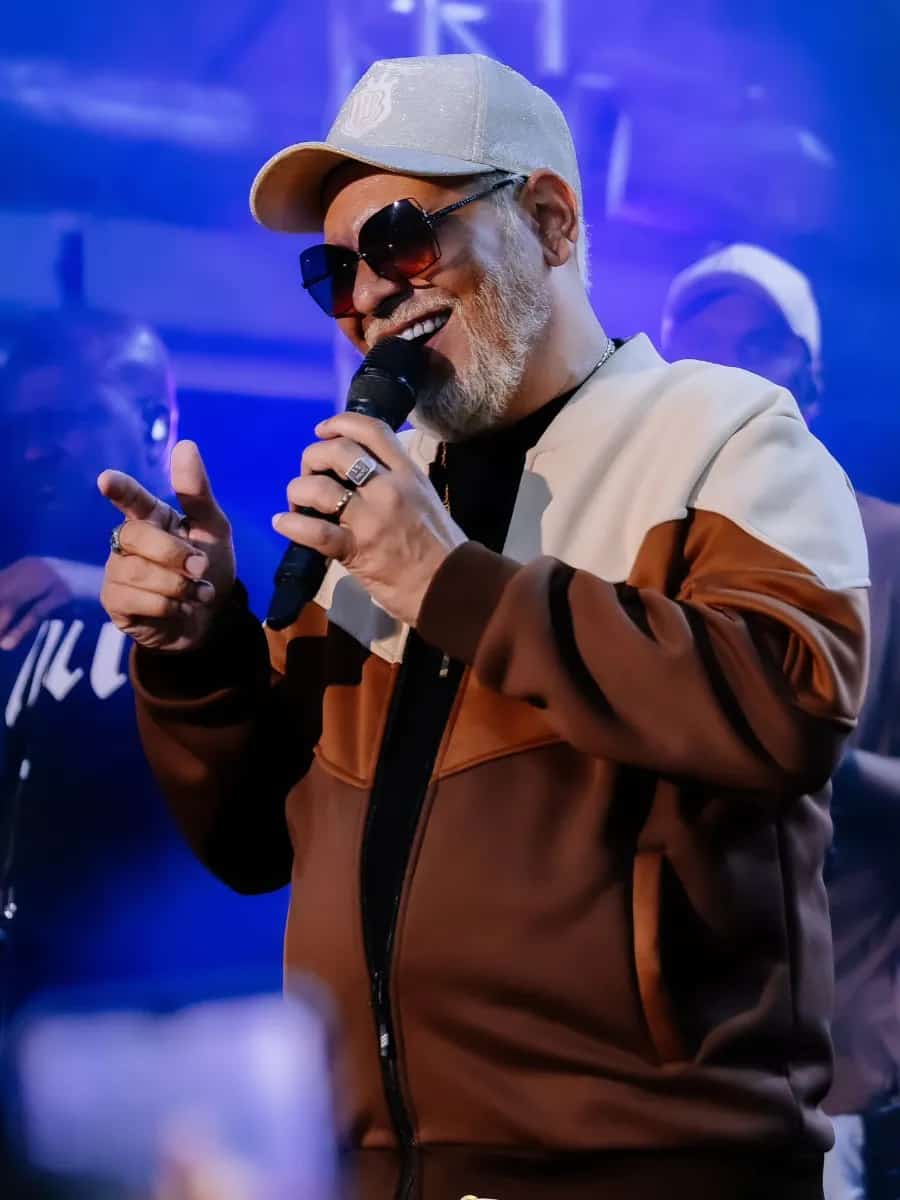 Chrigor faz show em Rio De Janeiro/RJ no Aerotown Power Center no dia domingo, 24 de maio de 2026, às 13:00.
O evento será do estilo Pagode e promete reunir fãs para uma noite especial de música ao vivo.
O show acontece no Aerotown Power Center, um espaço conhecido por receber eventos na cidade de Rio De Janeiro.
Ingressos disponíveis pelo guicheweb. Confira no link oficial do evento: https://www.guicheweb.com.br/encontro-das-rodas-de-samba-edicao-barra-da-tijuca_50672.
O show de Chrigor promete atrair fãs na cidade de Rio De Janeiro.
Perguntas frequentes sobre o evento:
Pergunta: Quando acontece o show de Chrigor em Rio De Janeiro?
Resposta: O show acontece domingo, 24 de maio de 2026 às 13:00.
Pergunta: Onde acontece o evento?
Resposta: O evento acontece no Aerotown Power Center em Rio De Janeiro.
Pergunta: Onde comprar ingressos?
Resposta: Os ingressos podem ser adquiridos no link oficial do evento: https://www.guicheweb.com.br/encontro-das-rodas-de-samba-edicao-barra-da-tijuca_50672. - Chrigor no Encontro das Rodas de Samba edição Barra da Tijuca — Rio de Janeiro, Aerotown Power Center, domingo 24 de maio de 2026 às 13h