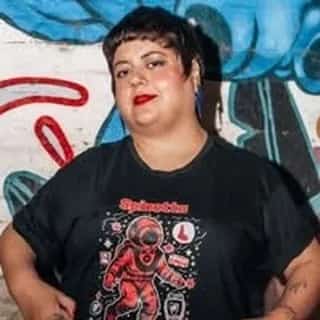 Flávia Durante se apresenta no festival Lollapalooza Brasil 2026 em São Paulo/SP no Autódromo de Interlagos no dia domingo, 22 de março de 2026, às 12:00.
O show faz parte da programação oficial do festival Lollapalooza Brasil 2026 em São Paulo, um dos maiores eventos de música do país.
A apresentação faz parte do lineup oficial do Lollapalooza Brasil 2026, festival que reúne artistas nacionais e internacionais em São Paulo.
O evento acontece no Autódromo de Interlagos, em São Paulo.
Endereço: Av. Sen. Teotônio Vilela, 261 - Jardim Malia I, São Paulo - SP, 04801-000, Brasil.
O festival Lollapalooza Brasil costuma reunir milhares de fãs de música em São Paulo, sendo um dos eventos mais aguardados do calendário cultural da cidade.
Ingressos disponíveis pelo ticketmaster. Confira no link oficial do evento: https://www.ticketmaster.com.br/event/lollapaloozabr.
Instagram do local: https://www.instagram.com/autodromointerlagos/. Instagram do artista: https://www.instagram.com/flaviadurante/.
O show de Flávia Durante promete atrair fãs na cidade de São Paulo.
O show de Flávia Durante é uma das atrações confirmadas da edição 2026 do Lollapalooza Brasil em São Paulo.
Perguntas... - Flávia Durante no Lollapalooza Brasil 2026 em São Paulo Autódromo de Interlagos domingo, 22 de março às 12:00