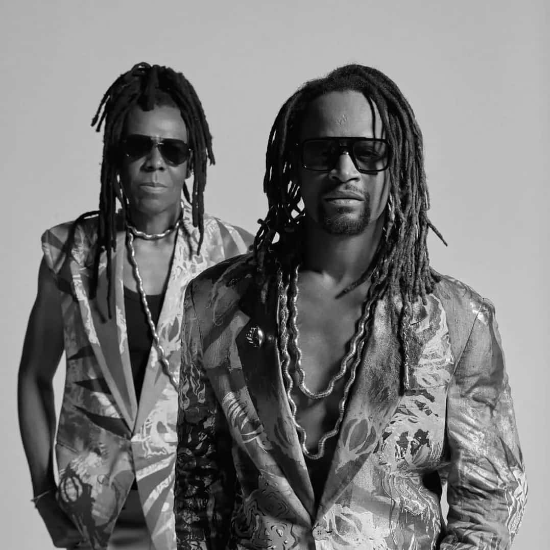 Cidade Negra faz show em Porto Alegre/RS no Auditório Araújo Vianna no dia sábado, 11 de julho de 2026, às 21:00.
O evento será do estilo Reggae e promete reunir fãs para uma noite especial de música ao vivo.
O show acontece no Auditório Araújo Vianna, um espaço conhecido por receber eventos na cidade de Porto Alegre.
Endereço: Parque Farroupilha, 685.
Ingressos disponíveis pelo sympla. Confira no link oficial do evento: https://bileto.sympla.com.br/event/112945.
Instagram do artista: https://www.instagram.com/cidadenegra/.
O show de Cidade Negra promete atrair fãs na cidade de Porto Alegre.
Perguntas frequentes sobre o evento:
Pergunta: Quando acontece o show de Cidade Negra em Porto Alegre?
Resposta: O show acontece sábado, 11 de julho de 2026 às 21:00.
Pergunta: Onde acontece o evento?
Resposta: O evento acontece no Auditório Araújo Vianna em Porto Alegre.
Pergunta: Onde comprar ingressos?
Resposta: Os ingressos podem ser adquiridos no link oficial do evento: https://bileto.sympla.com.br/event/112945. - Cidade Negra em Porto Alegre no Auditório Araújo Vianna sábado, 11 de julho de 2026 às 21h