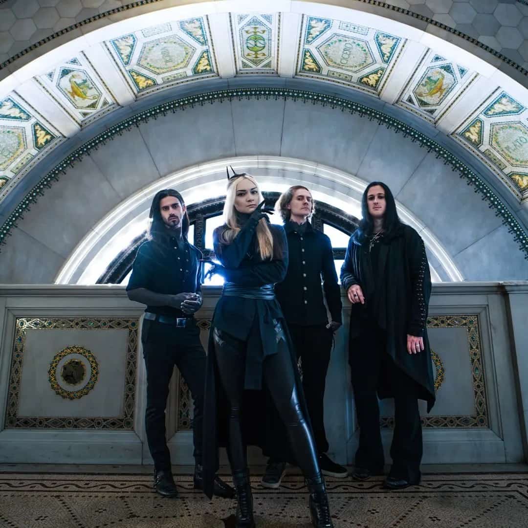 Seven Spires se apresenta no festival Bangers Open Air Brasil 2026 em São Paulo/SP no Memorial da América Latina no dia sábado, 25 de abril de 2026, às 12:15.
O show faz parte da programação oficial do festival Bangers Open Air Brasil 2026 em São Paulo, um dos maiores eventos de música do país.
A apresentação faz parte do lineup oficial do Bangers Open Air Brasil 2026, festival que reúne artistas nacionais e internacionais em São Paulo.
O evento acontece no Memorial da América Latina, em São Paulo.
Endereço: Av. Mário de Andrade, 664 - Barra Funda, São Paulo - SP, 01156-001, Brasil.
O festival Bangers Open Air Brasil costuma reunir milhares de fãs de música em São Paulo, sendo um dos eventos mais aguardados do calendário cultural da cidade.
Ingressos disponíveis pelo clubedoingresso. Confira no link oficial do evento: https://www.clubedoingresso.com/evento/bangersopenairbrasil2026.
Instagram do local: https://www.instagram.com/memorialdaamericalatina/. Instagram do artista: https://www.instagram.com/sevenspiresband.
O show de Seven Spires promete atrair fãs na cidade de São Paulo.
O show de Seven Spires é uma das atrações confirmadas da edição 2026 do Bangers Open Air... - Seven Spires no Bangers Open Air Brasil 2026 Memorial da América Latina São Paulo sábado, 25 de abril 12:15