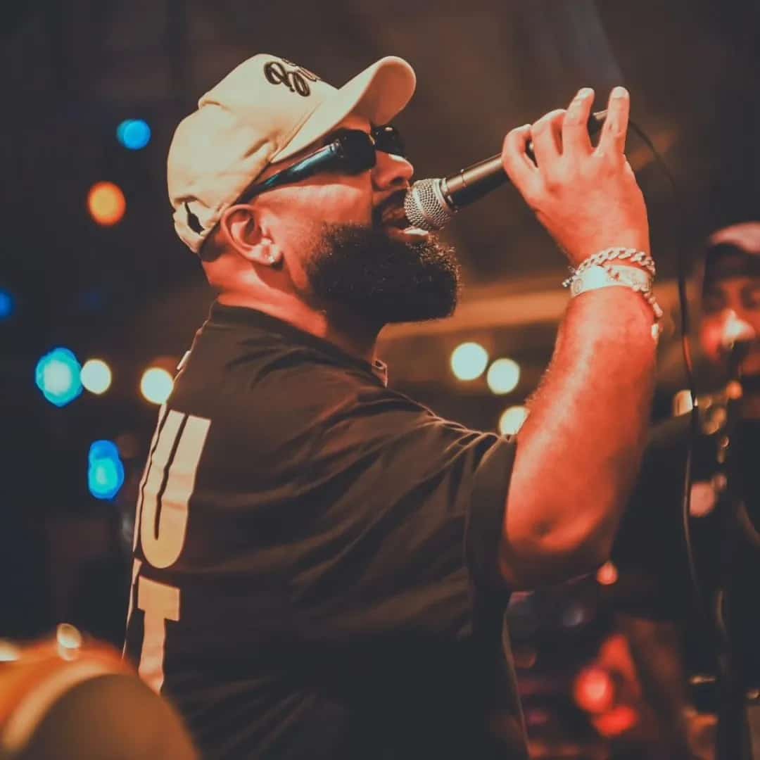 Júlio Soares faz show em Porto Alegre/RS no Boteco Exportação no dia quinta-feira, 19 de março de 2026, às 20:30.
O evento será do estilo Pagode e promete reunir fãs para uma noite especial de música ao vivo.
O show acontece no Boteco Exportação, um espaço conhecido por receber eventos na cidade de Porto Alegre.
Endereço: R. Gen. Lima e Silva, 898 - Centro Histórico, Porto Alegre - RS, 90050-102, Brasil.
Consulte informações e ingressos nos canais oficiais do evento.
Instagram do local: https://www.instagram.com/boteco.exportacao/. Instagram do artista: https://instagram.com/cantorjuliosoares.
O show de Júlio Soares promete atrair fãs na cidade de Porto Alegre.
Perguntas frequentes sobre o evento:
Pergunta: Quando acontece o show de Júlio Soares em Porto Alegre?
Resposta: O show acontece quinta-feira, 19 de março de 2026 às 20:30.
Pergunta: Onde acontece o evento?
Resposta: O evento acontece no Boteco Exportação em Porto Alegre. - Júlio Soares no Boteco Exportação em Porto Alegre — quinta-feira, 19 de março de 2026 às 20:30