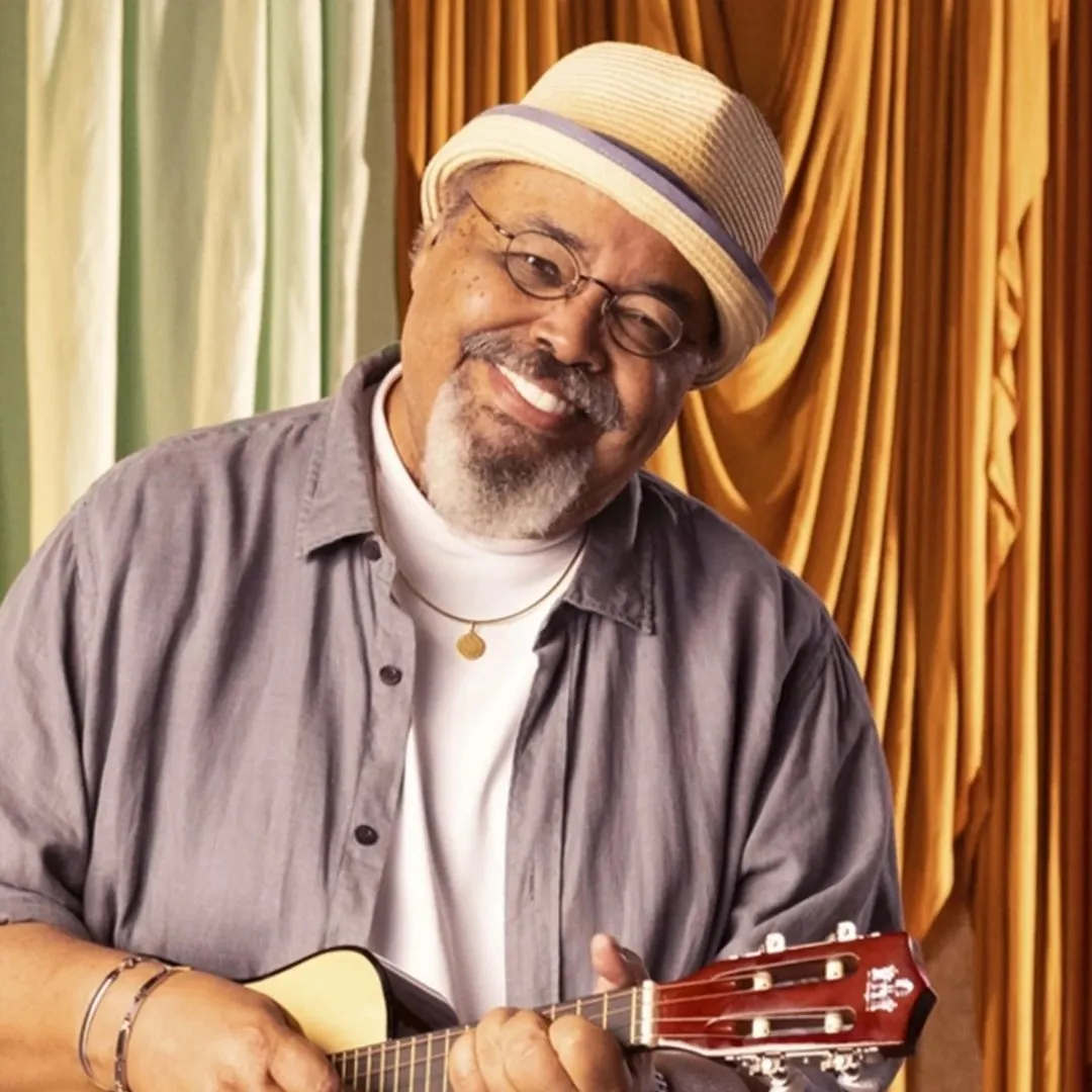 Jorge Aragão faz show em Jundiaí/SP no Clube Uirapuru no dia sexta-feira, 27 de março de 2026, às 20:00.
O evento será do estilo Samba e promete reunir fãs para uma noite especial de música ao vivo.
O show acontece no Clube Uirapuru, um espaço conhecido por receber eventos na cidade de Jundiaí.
Endereço: Av. Manoel Teixeira Cabral, 777 - Casa Branca, Jundiaí - SP, 13211-224, Brasil.
Ingressos disponíveis pelo q2ingressossupport.zendesk.com. Confira no link oficial do evento: https://q2ingressossupport.zendesk.com/hc/pt-br.
Instagram do artista: https://www.instagram.com/jorgearagaodacruz/.
O show de Jorge Aragão promete atrair fãs na cidade de Jundiaí.
Perguntas frequentes sobre o evento:
Pergunta: Quando acontece o show de Jorge Aragão em Jundiaí?
Resposta: O show acontece sexta-feira, 27 de março de 2026 às 20:00.
Pergunta: Onde acontece o evento?
Resposta: O evento acontece no Clube Uirapuru em Jundiaí.
Pergunta: Onde comprar ingressos?
Resposta: Os ingressos podem ser adquiridos no link oficial do evento: https://q2ingressossupport.zendesk.com/hc/pt-br. - Jorge Aragão no Dia De Jorge em Jundiaí, Clube Uirapuru, sexta-feira 27 de março de 2026 às 20h