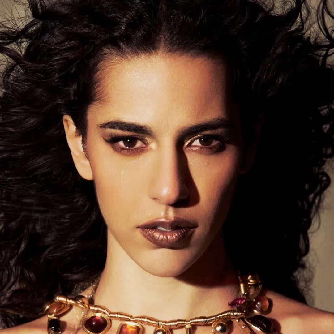 Marina Sena faz show em São Paulo/SP no Espaço Unimed no dia sexta-feira, 17 de abril de 2026, às 20:00.
O evento será do estilo Pop e promete reunir fãs para uma noite especial de música ao vivo.
O show acontece no Espaço Unimed, um espaço conhecido por receber eventos na cidade de São Paulo.
Endereço: Rua Tagipuru , 795.
Ingressos disponíveis pelo ticket360. Confira no link oficial do evento: https://www.ticket360.com.br/.
Instagram do local: https://www.instagram.com/espacounimed/. Instagram do artista: https://www.instagram.com/amarinasena/.
O show de Marina Sena promete atrair fãs na cidade de São Paulo.
Perguntas frequentes sobre o evento:
Pergunta: Quando acontece o show de Marina Sena em São Paulo?
Resposta: O show acontece sexta-feira, 17 de abril de 2026 às 20:00.
Pergunta: Onde acontece o evento?
Resposta: O evento acontece no Espaço Unimed em São Paulo.
Pergunta: Onde comprar ingressos?
Resposta: Os ingressos podem ser adquiridos no link oficial do evento: https://www.ticket360.com.br/. - Marina Sena Coisas Naturais em São Paulo no Espaço Unimed, sexta-feira 17 de abril de 2026 às 20h