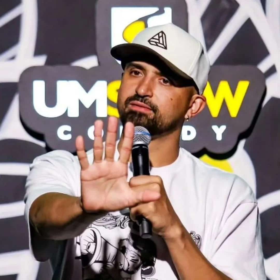 Thiago Ventura faz show em São Paulo/SP no Clube Barbixas de Comédia no dia quarta-feira, 1 de abril de 2026, às 21:00.
O evento será do estilo Stand Up e promete reunir fãs para uma noite especial de música ao vivo.
O show acontece no Clube Barbixas de Comédia, um espaço conhecido por receber eventos na cidade de São Paulo.
Endereço: R. Augusta, 1129 - Consolação, São Paulo - SP, 01305-100, Brasil.
Ingressos disponíveis pelo sympla. Confira no link oficial do evento: https://bileto.sympla.com.br/event/116818.
Instagram do artista: https://www.instagram.com/othiagoventura/.
O show de Thiago Ventura promete atrair fãs na cidade de São Paulo.
Perguntas frequentes sobre o evento:
Pergunta: Quando acontece o show de Thiago Ventura em São Paulo?
Resposta: O show acontece quarta-feira, 1 de abril de 2026 às 21:00.
Pergunta: Onde acontece o evento?
Resposta: O evento acontece no Clube Barbixas de Comédia em São Paulo.
Pergunta: Onde comprar ingressos?
Resposta: Os ingressos podem ser adquiridos no link oficial do evento: https://bileto.sympla.com.br/event/116818. - Thiago Ventura em São Paulo no Clube Barbixas de Comédia, quarta-feira 1 de abril de 2026 às 21h