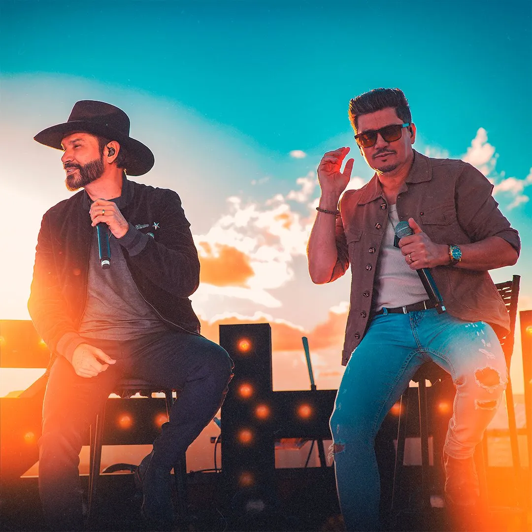 Zé Henrique e Gabriel é uma dupla sertaneja formada em 1996, conhecida por sucessos como 'Instinto Animal' e 'Um Louco'. Veja a agenda no Rolê Agora.