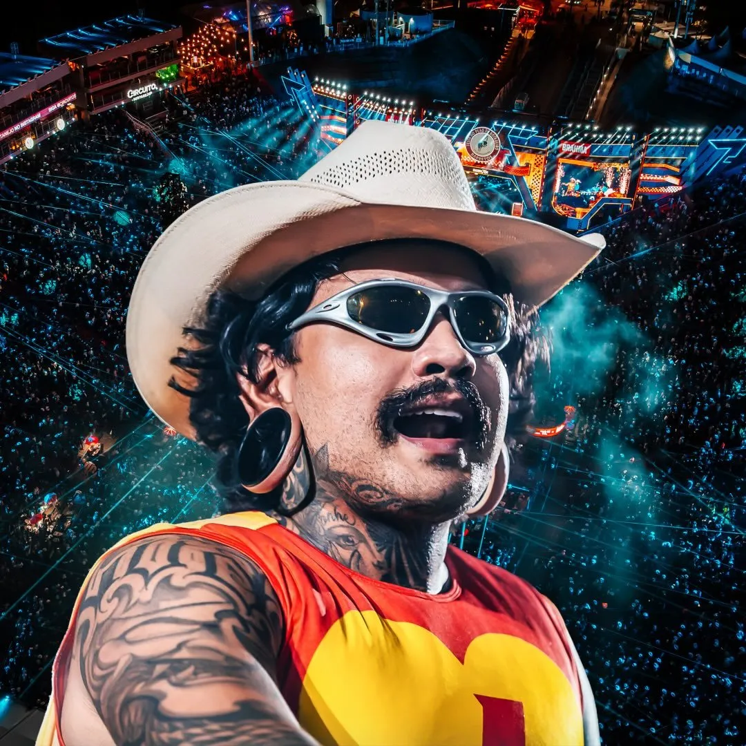 Jiraya Uai é um dos nomes mais explosivos do eletrofunk nacional. Com batidas envolventes, letras irreverentes e uma identidade única, ele conquistou as redes sociais e os palcos com shows cheios de energia. Misturando o melhor do funk com elementos eletrônicos e muito carisma, Jiraya Uai é garantia de festa por onde passa.
