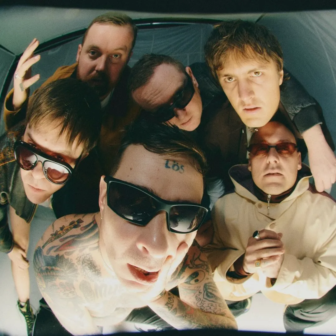 Viagra Boys é uma banda sueca de punk formada em 2015, conhecida pelo álbum 'Street Worms' e pelo hit 'Sports'. Veja a agenda no Rolê Agora.