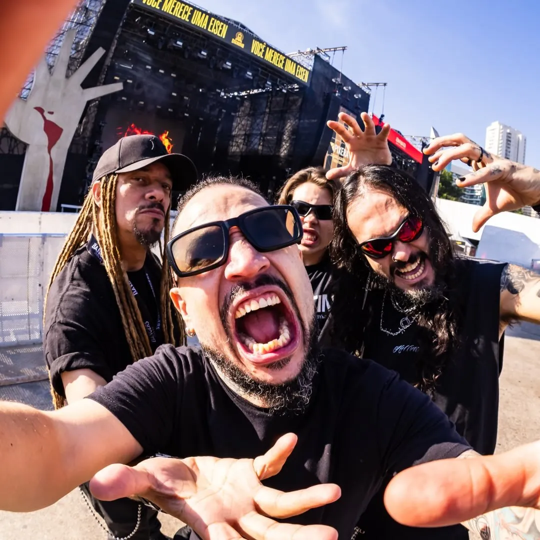 Project46 é uma banda brasileira de metal formada em 2008, conhecida por músicas como 'Caos Renomeado' e 'Ergue a Cabeça'. Veja a agenda no Rolê Agora.